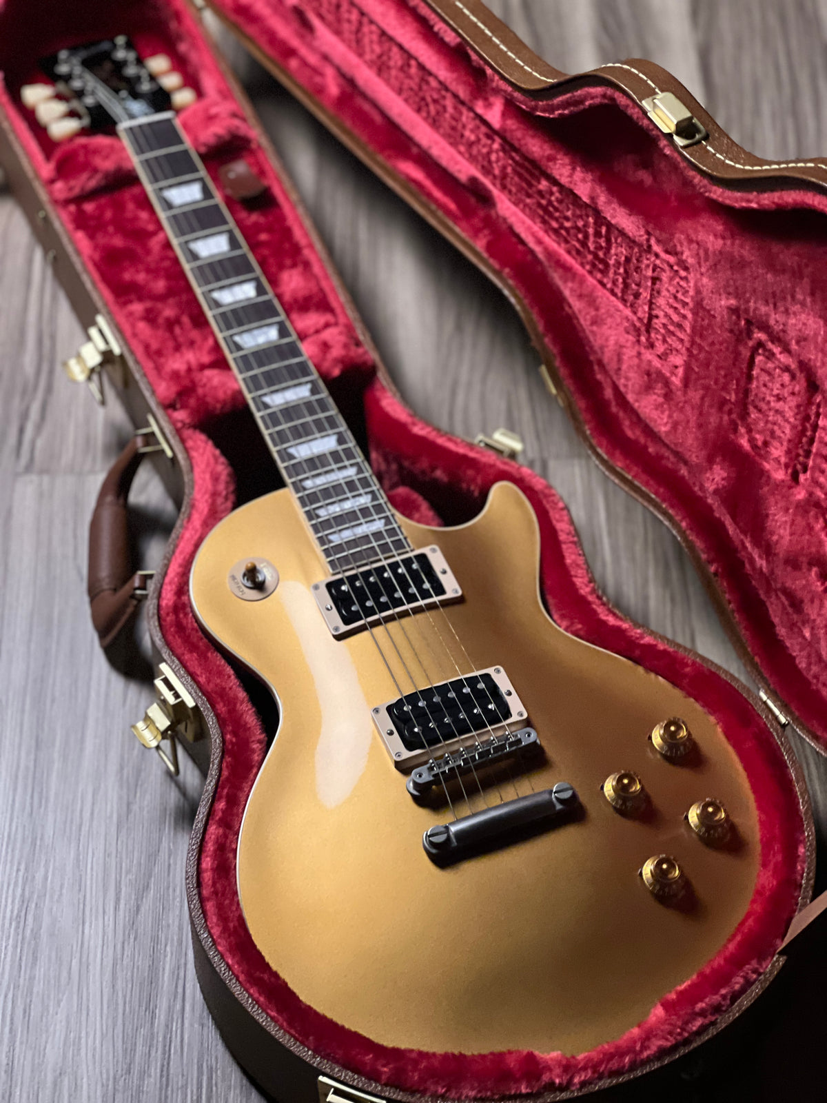 Gibson Slash 
