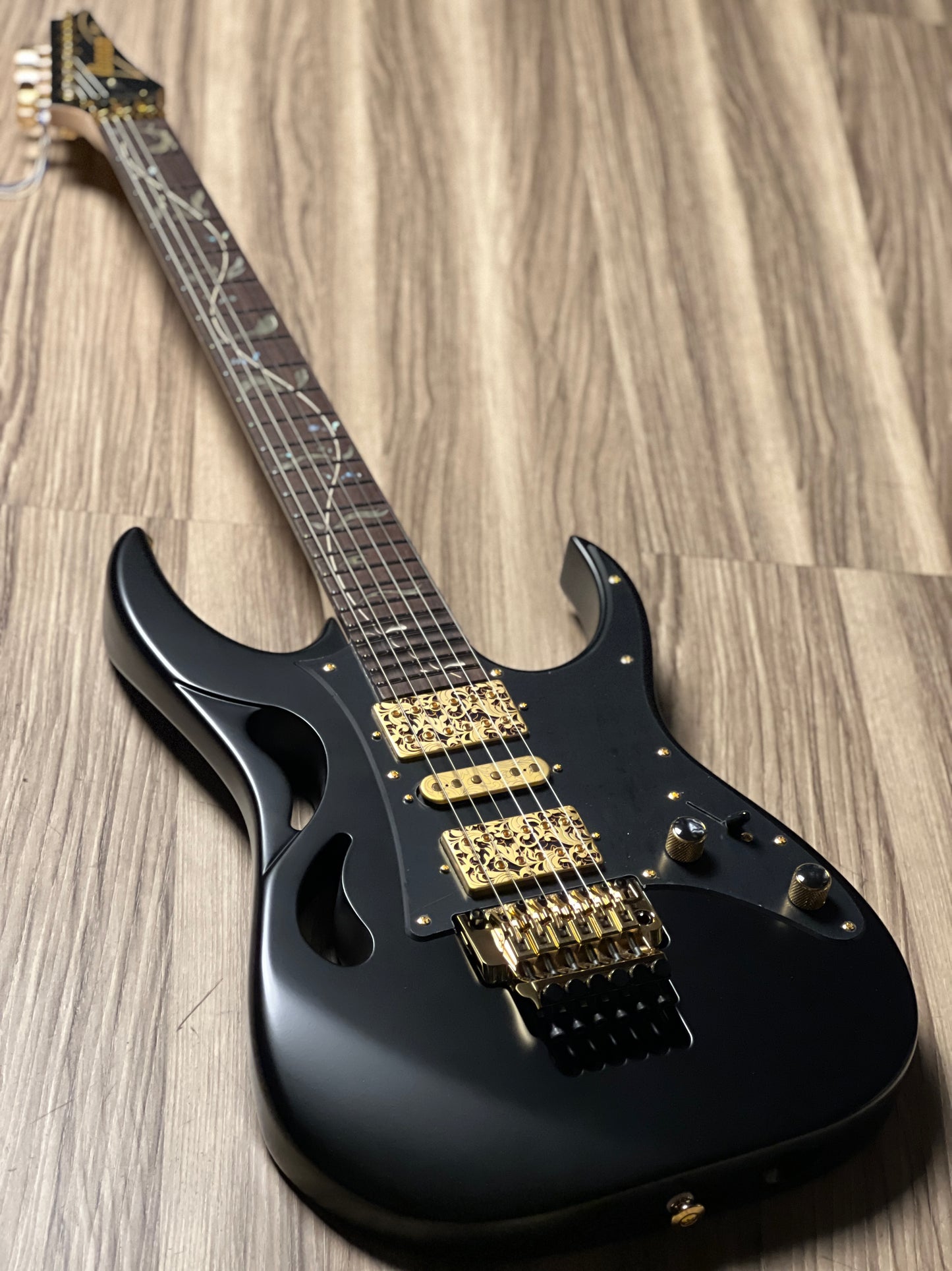 Ibanez Steve Vai Signature PIA3761 in Onyx Black F2422192