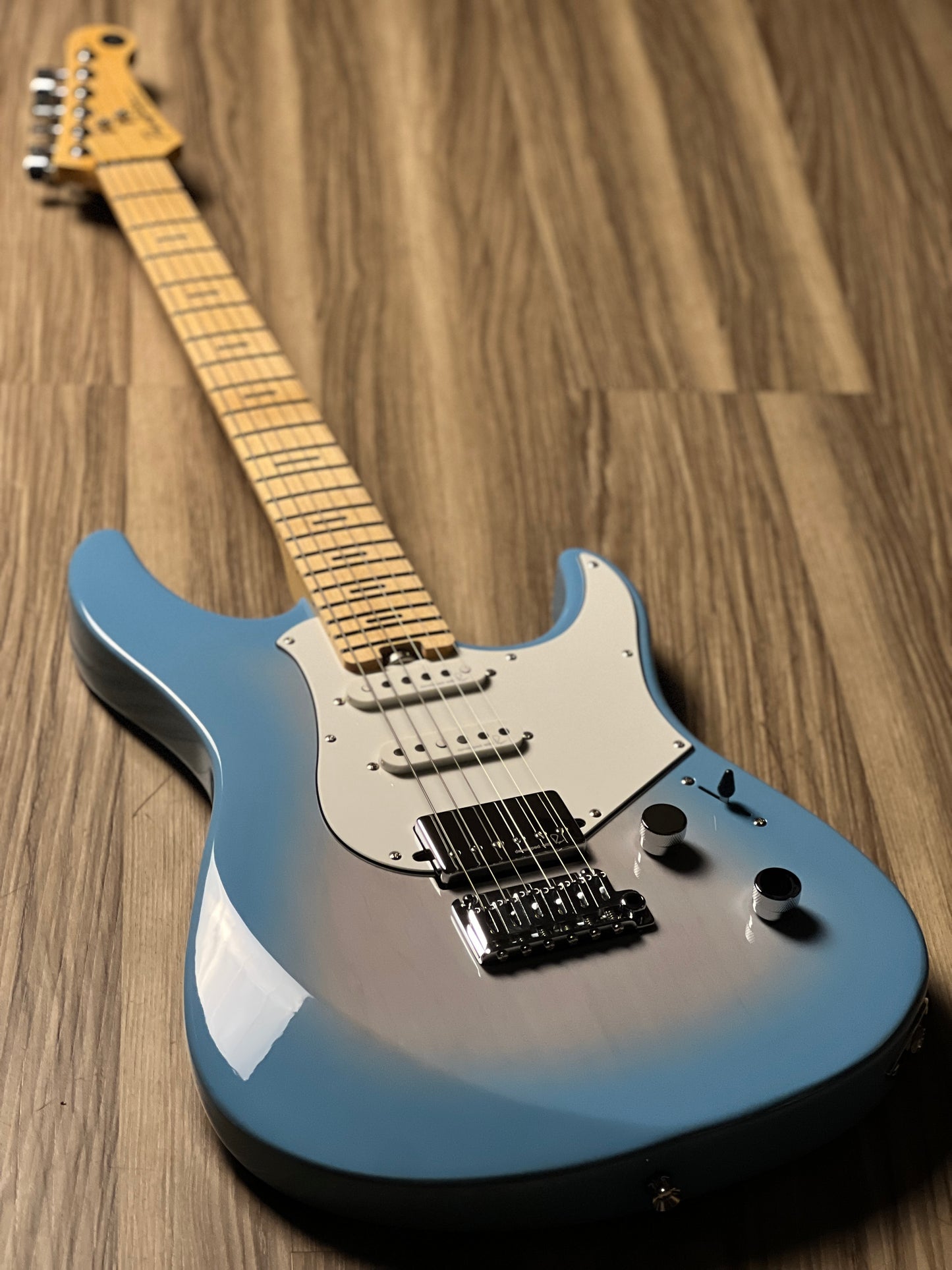 Yamaha Pacifica Professional PACP12M In Beach Blue Burst IKP111E