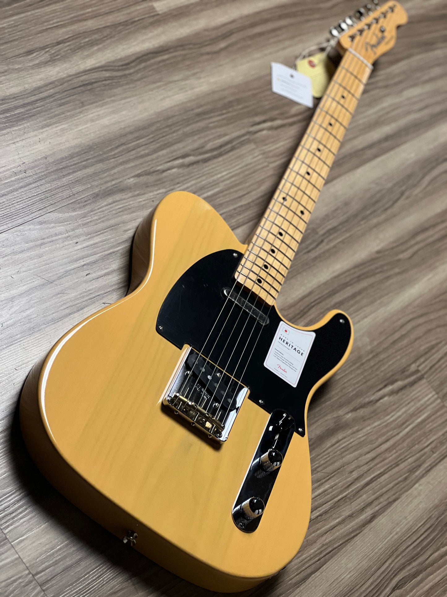 Fender Japan Heritage 50s Telecaster พร้อม Maple FB สี Butterscotch Blonde