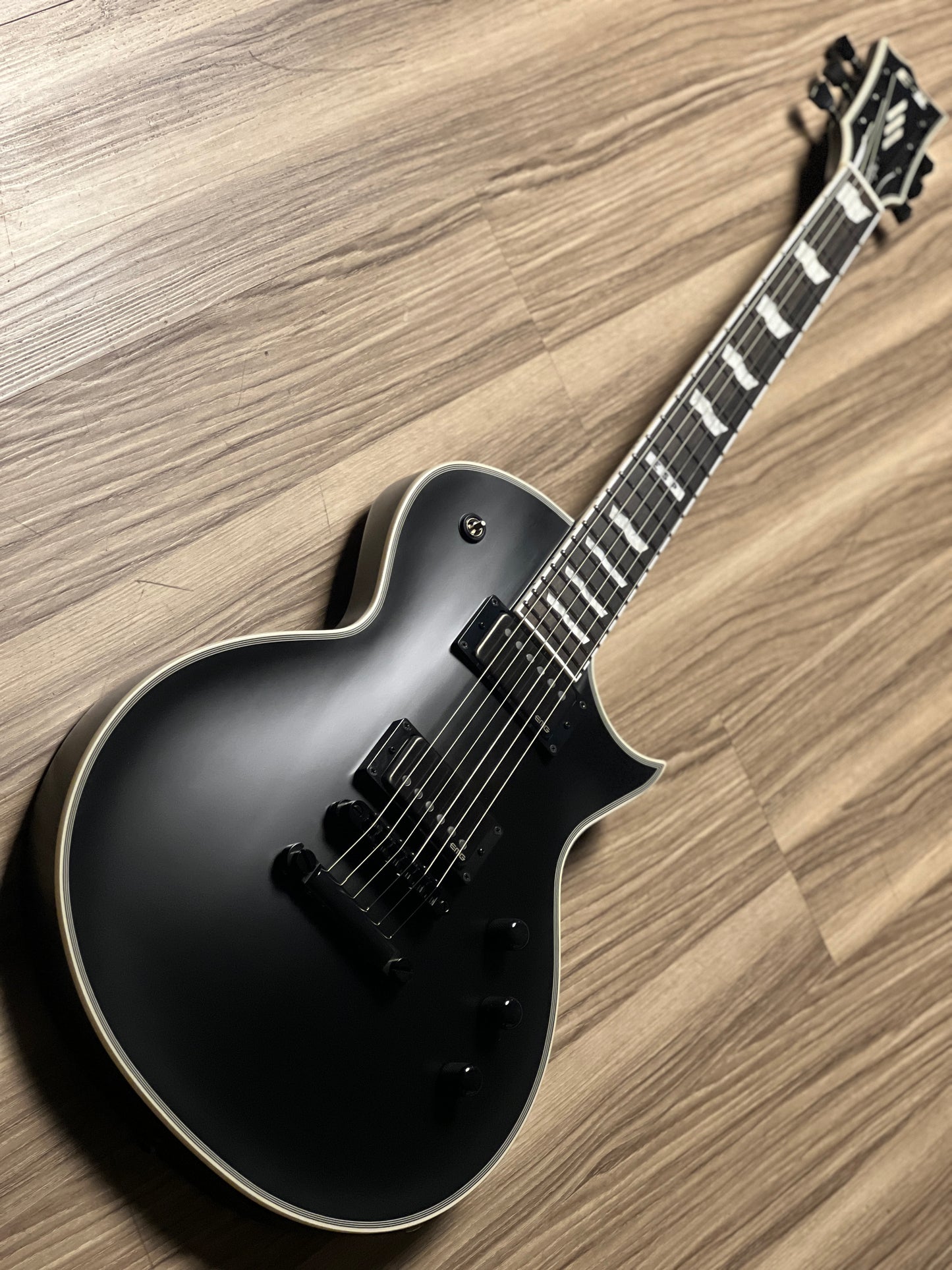 ESP E-II ECLIPSE-EMG black satin ES3352233