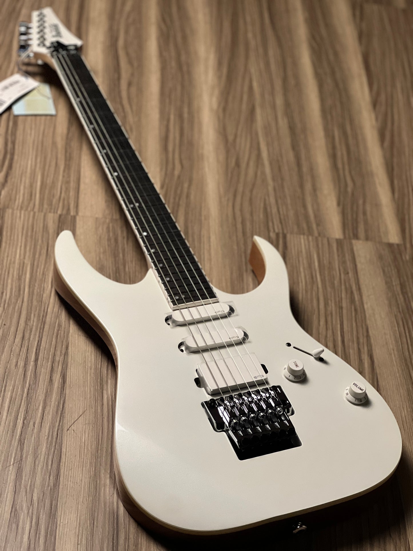 Ibanez RG5440C-PW with Case in Pearl White F2406993