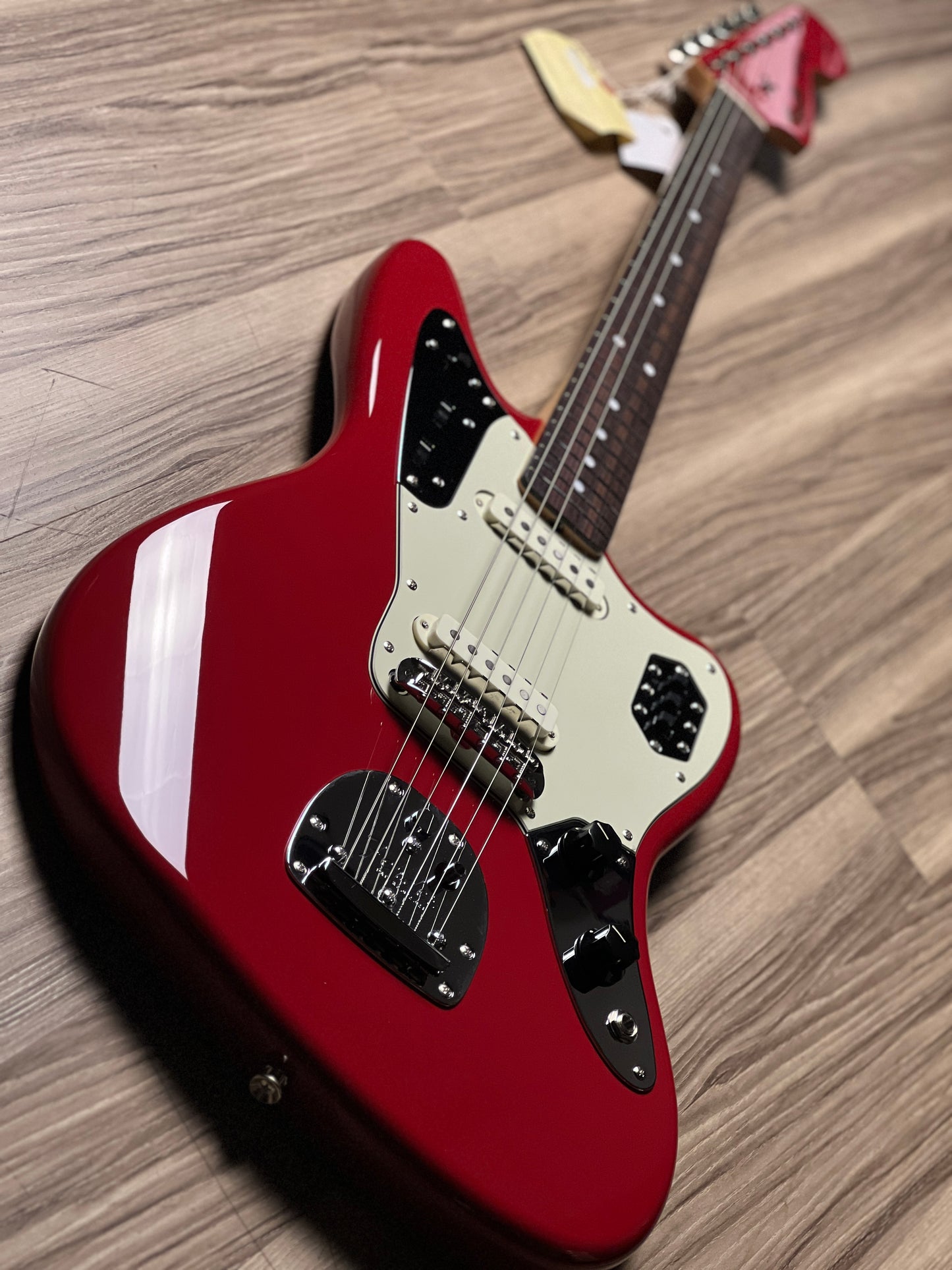 Fender FSR MIJ Traditional 60s Jaguar with RW FB in Dakota Red JD24017038