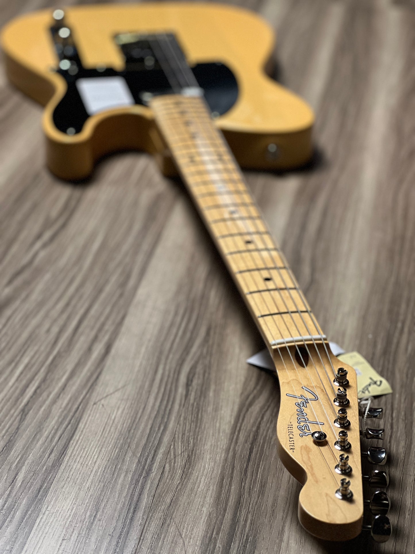 Fender Japan Heritage 50s Telecaster พร้อม Maple FB สี Butterscotch Blonde