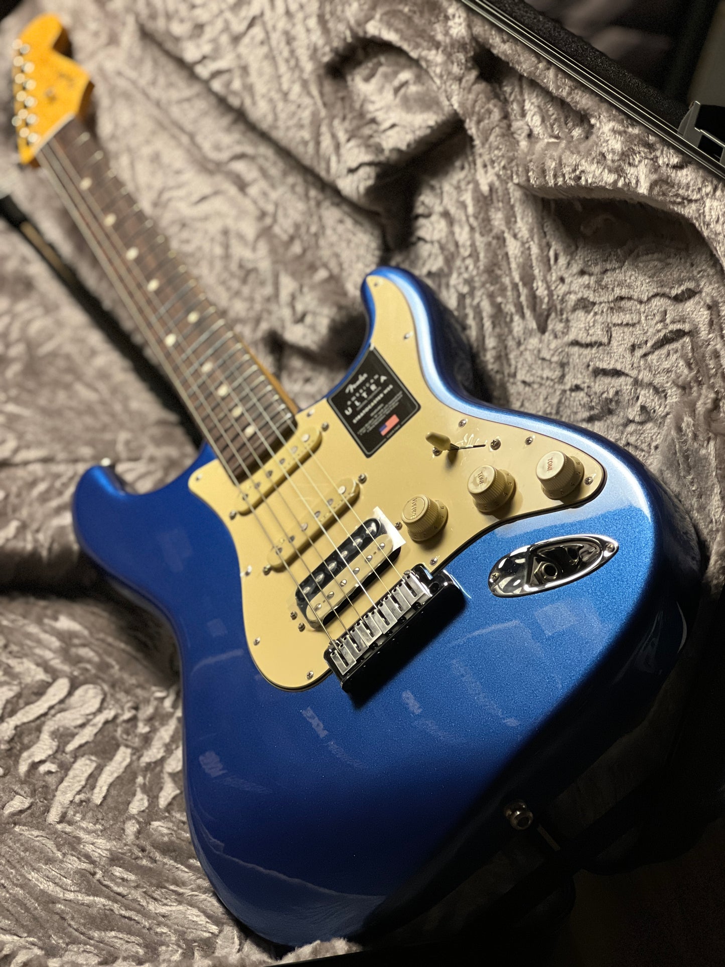 Fender American Ultra Stratocaster HSS - Cobra Blue with Rosewood Fingerboard US23029816