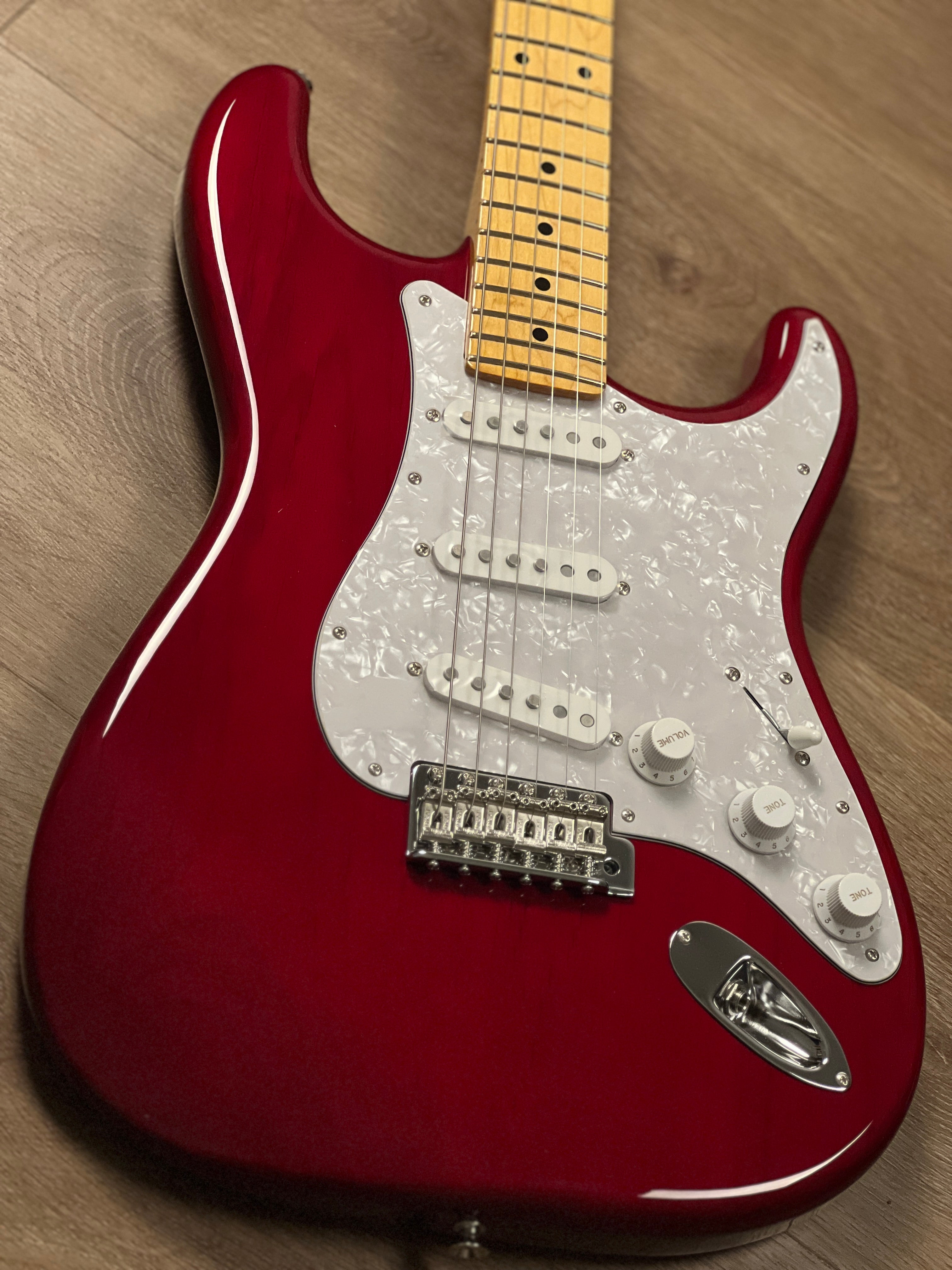 ＴＯＫＡＩ　　ＡＳＴ－１０１ Tokai Japan Goldstar Sound AST-101/M in Seethru Dark Red 240217