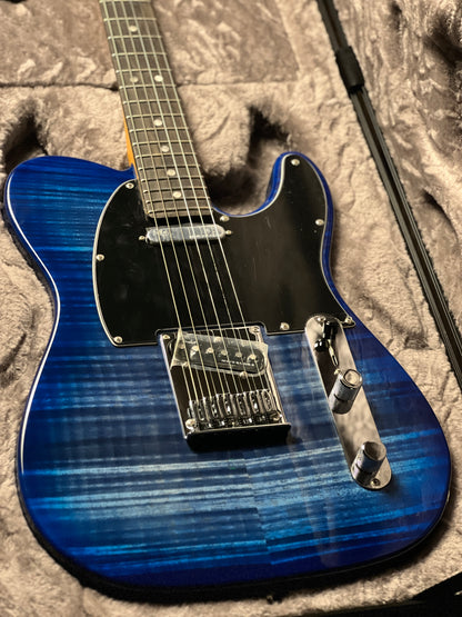 Fender American Ultra Limited Edition Telecaster with Ebony FB In Denim Burst US21014917