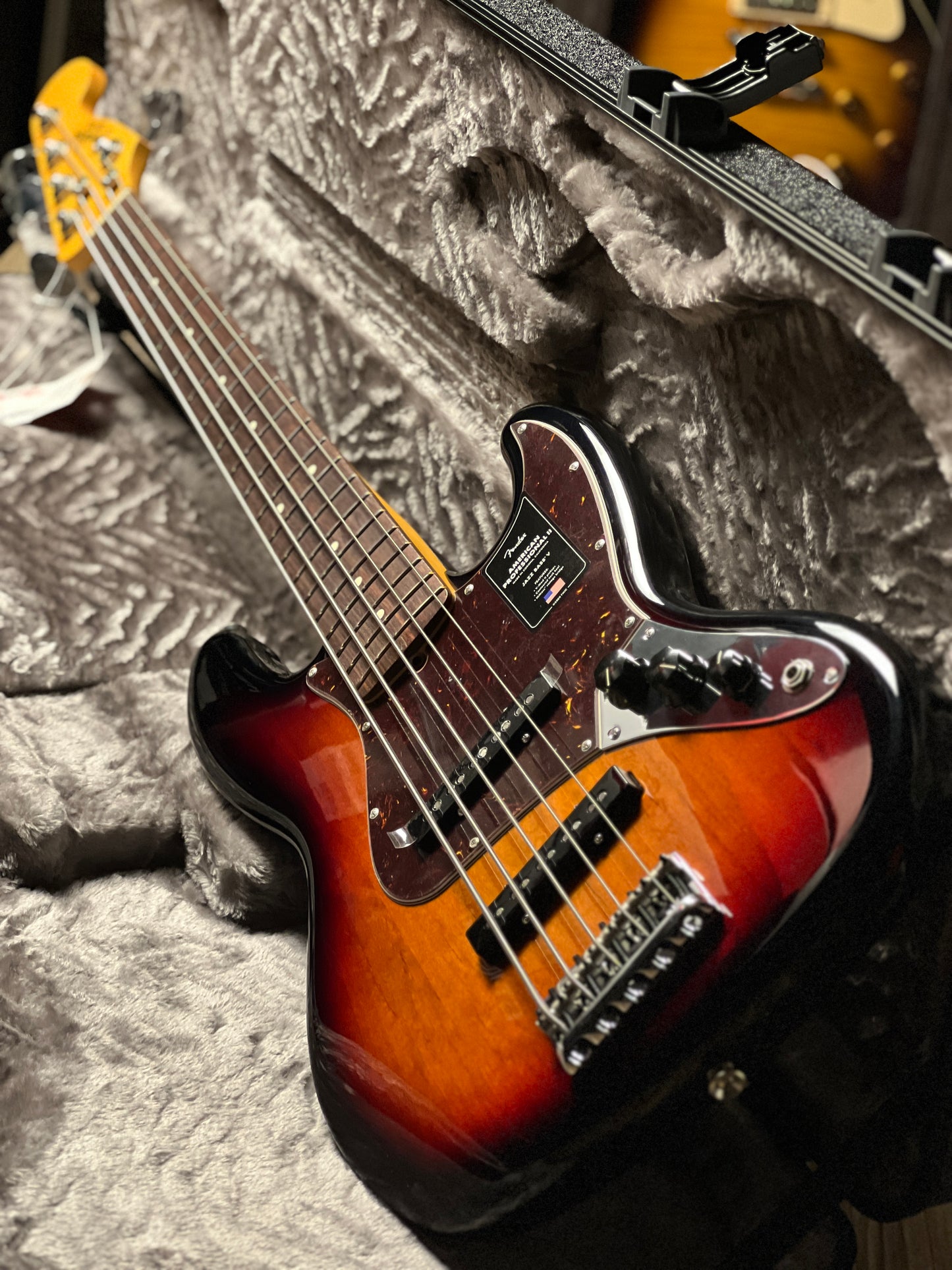 Fender American Professional II 5-string Jazz Bass RW FB in 3-Tone Sunburst US23115838