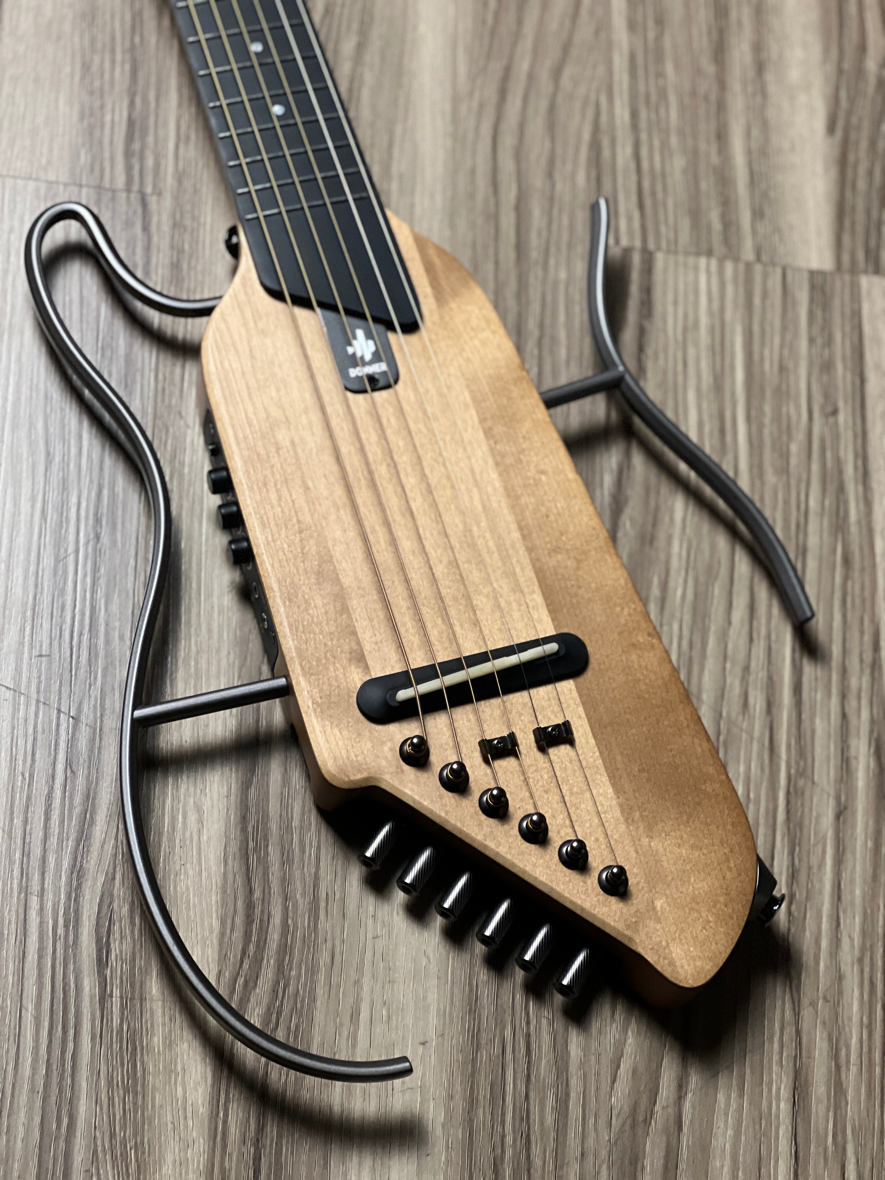 Donner Hush-I Silent Guitar in Maple Natural w/Bag – nafiriguitar.com