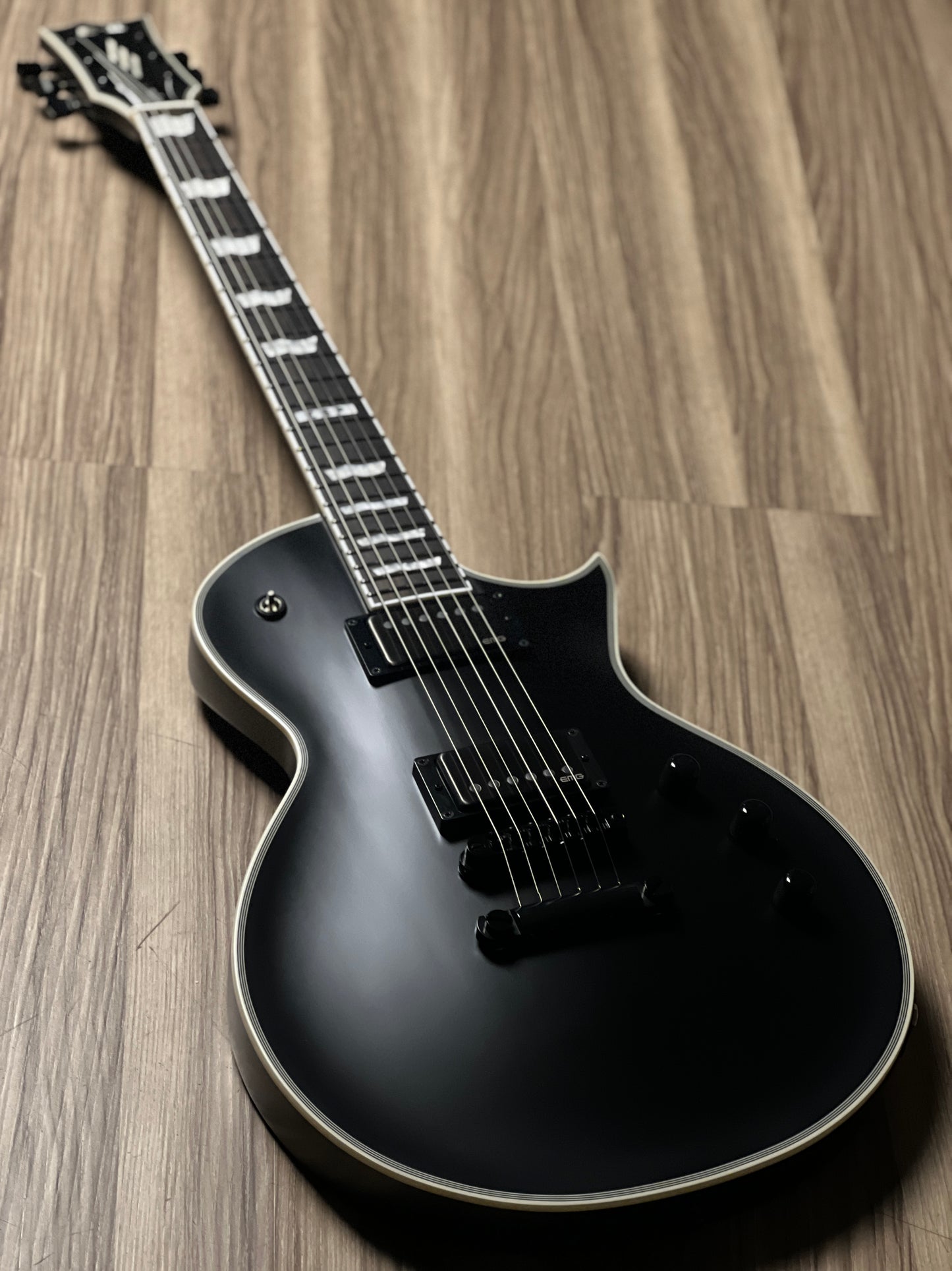 ESP E-II ECLIPSE-EMG black satin ES3352233