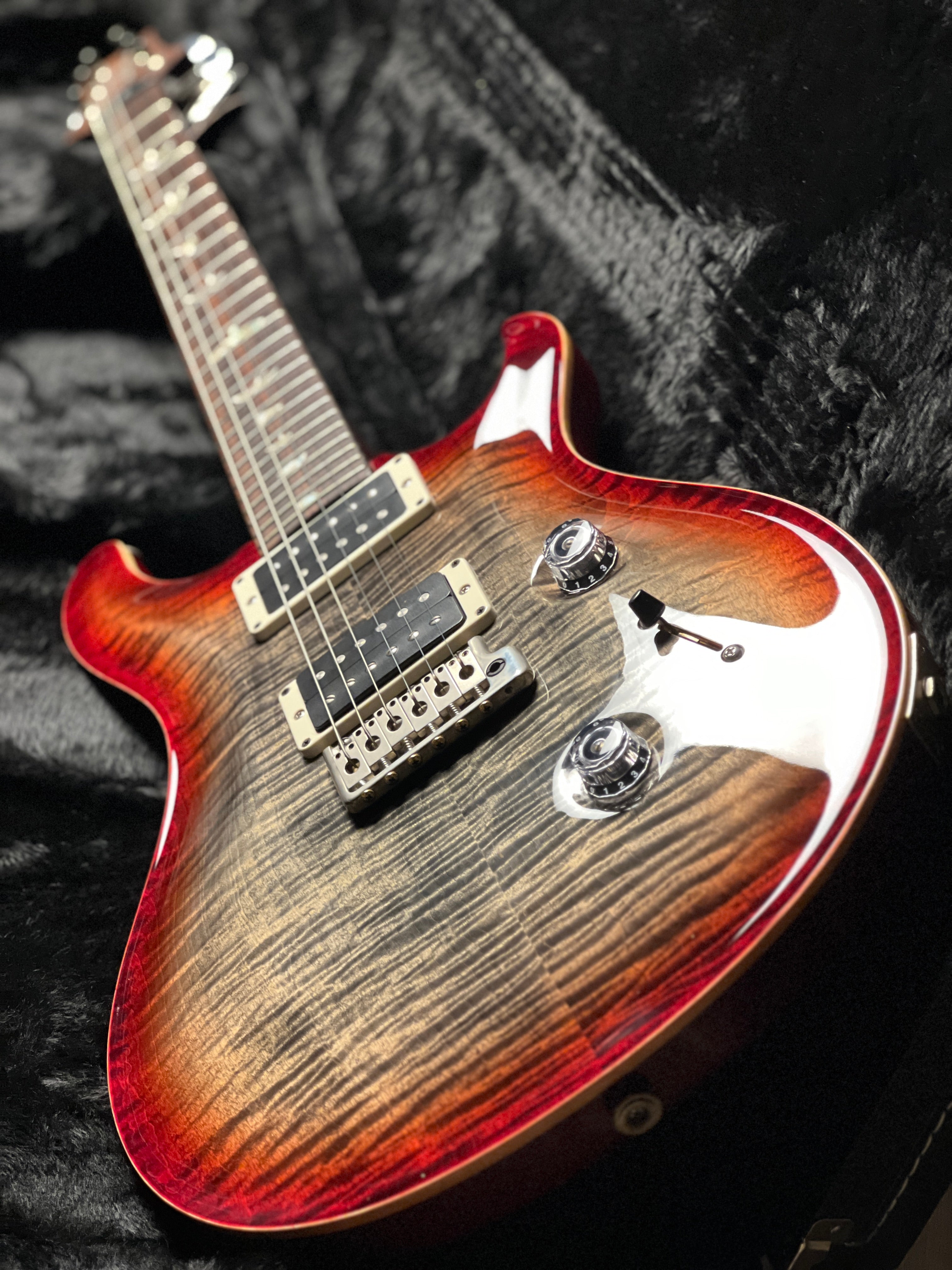 PRS Custom 24 10 Top In Charcoal Cherry With Stained Flame Neck