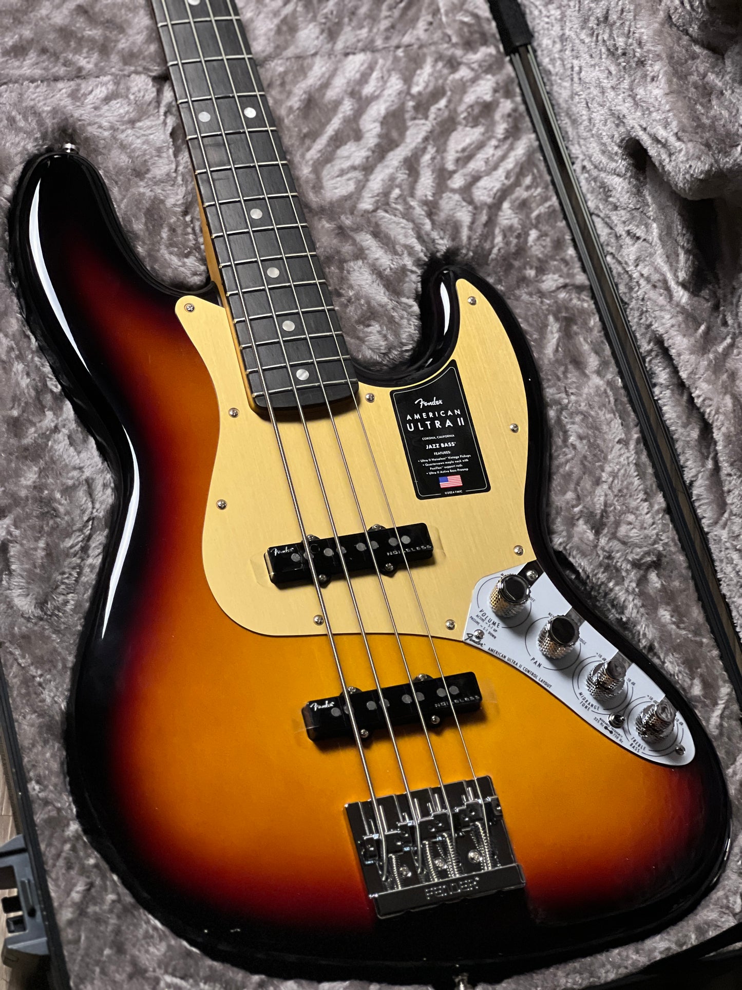 Fender American Ultra II Jazz Bass with Ebony FB in Ultraburst US24006709