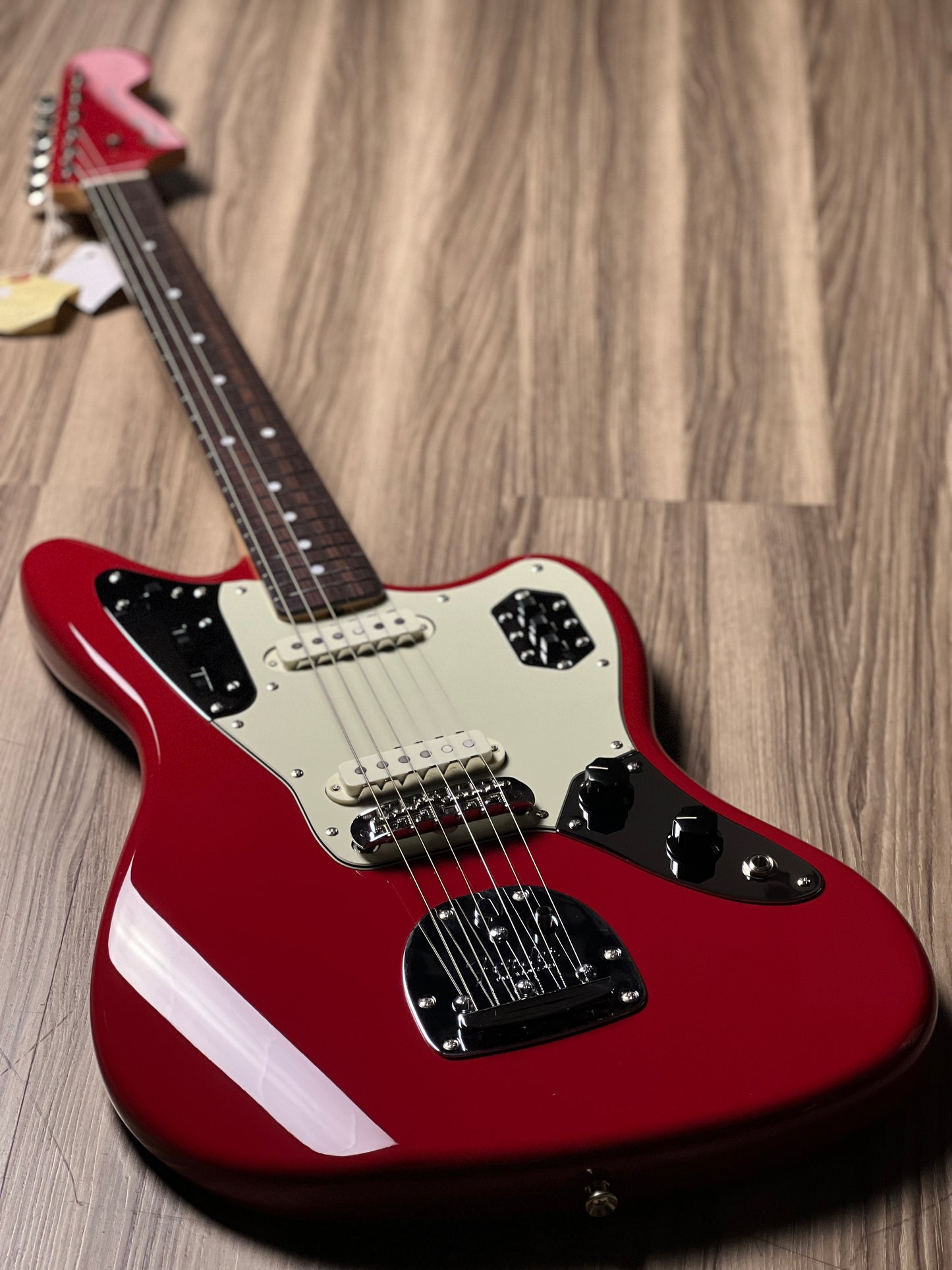 Fender FSR MIJ Traditional 60s Jaguar with RW FB in Dakota Red JD24017038