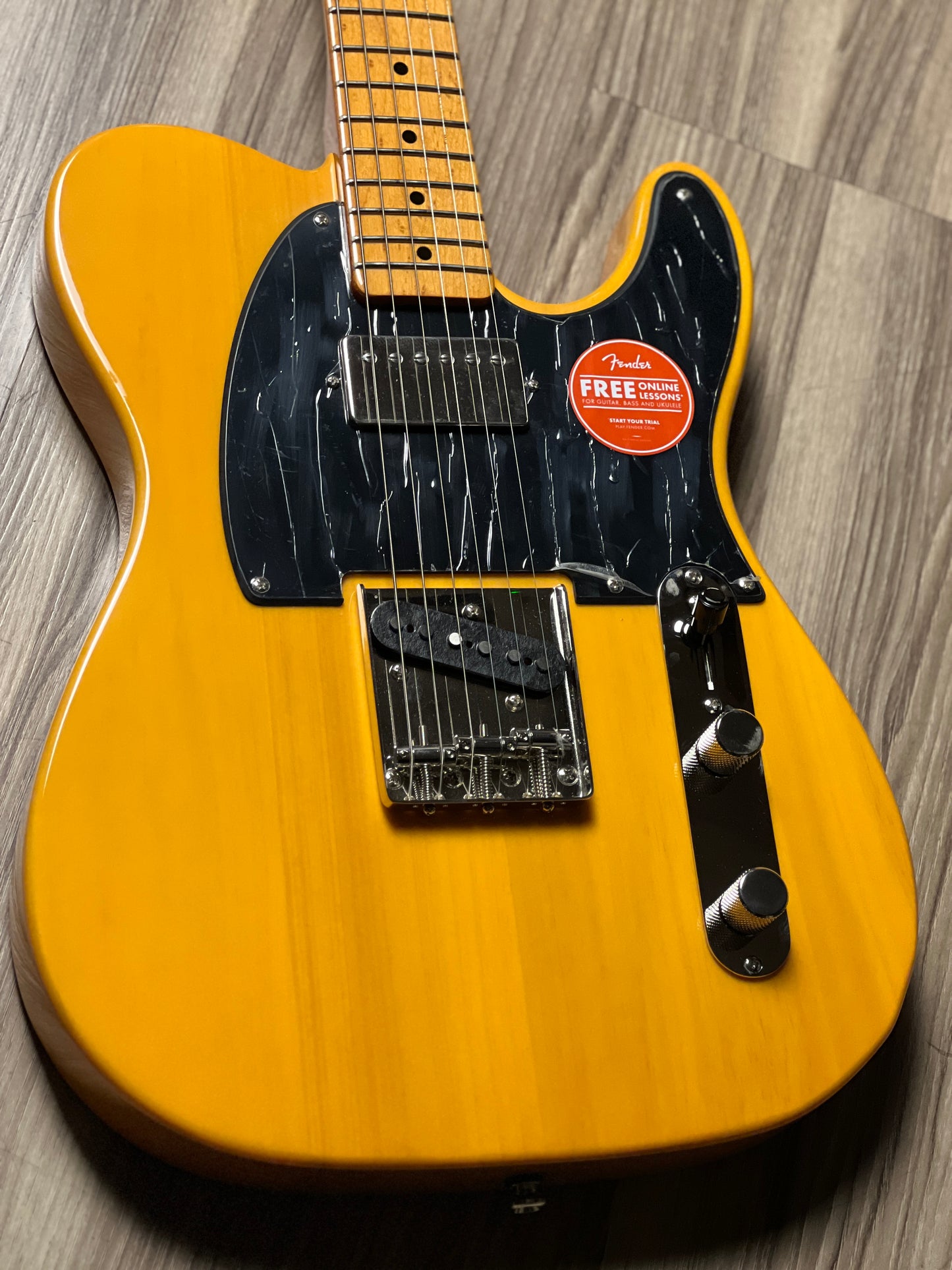 Squier FSR Classic Vibe 50s Telecaster With Maple FB in Butterscotch Blonde