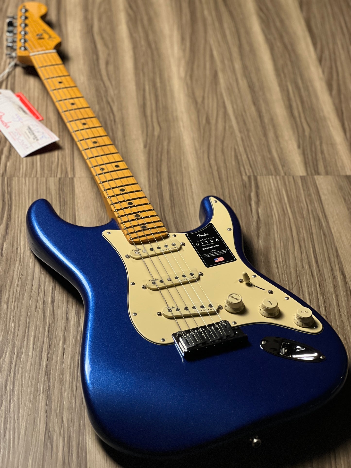 Fender American Ultra Stratocaster with Maple FB in Cobra Blue US23032026