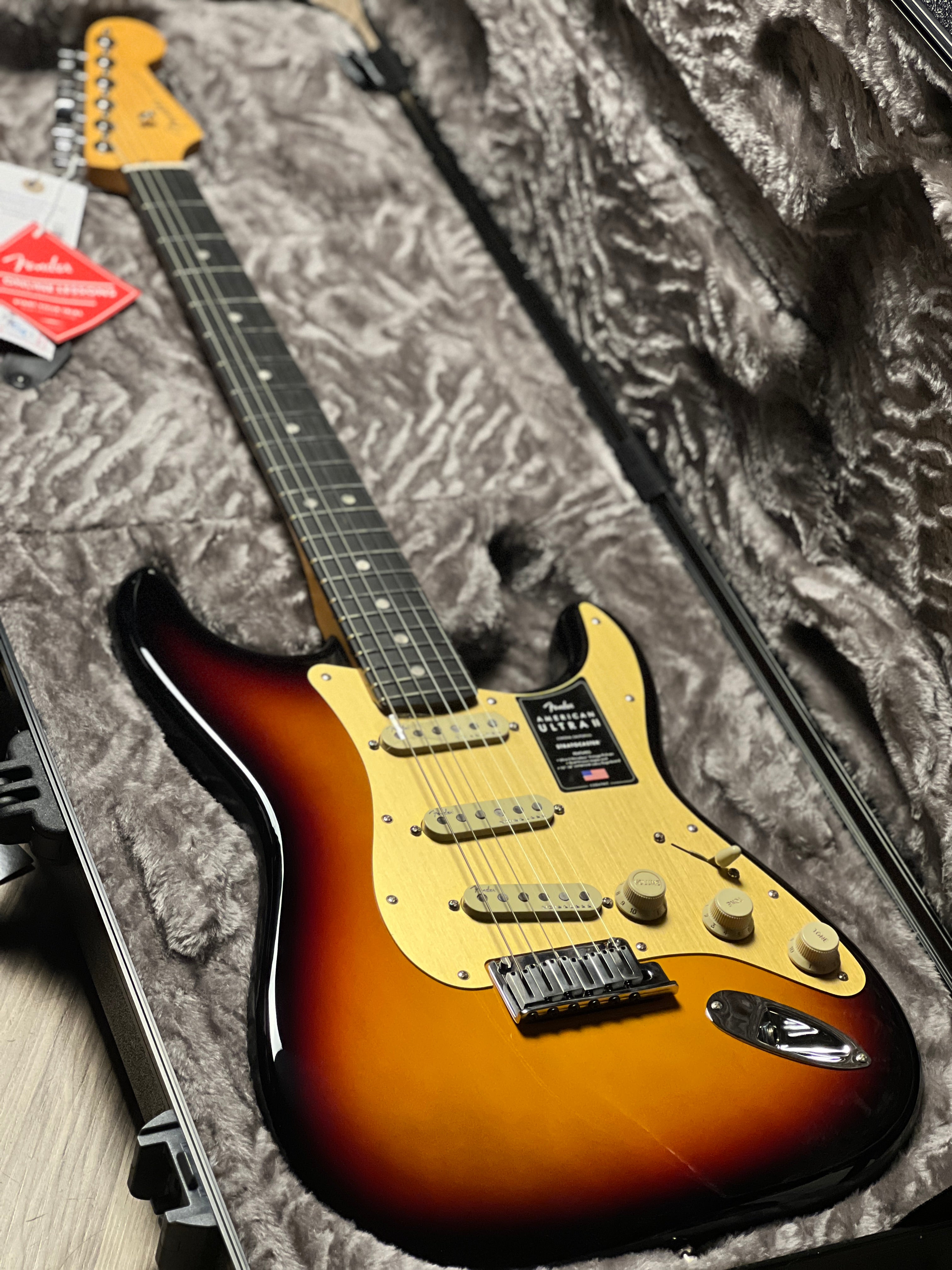 Fender American Ultra II Stratocaster with Ebony FB in Ultraburst
