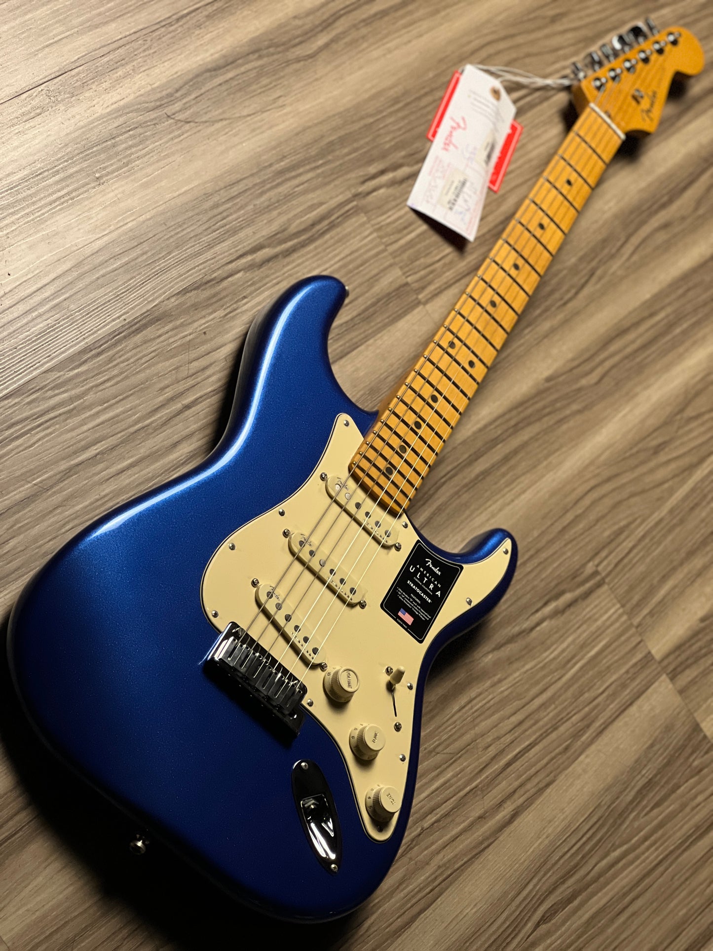 Fender American Ultra Stratocaster with Maple FB in Cobra Blue US23032026