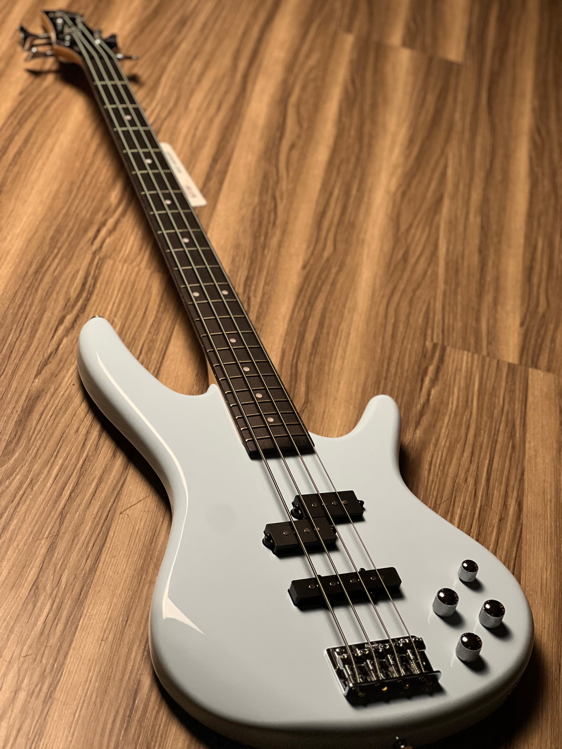 Ibanez GSR200-CEB 4-String in Celeste Blue –