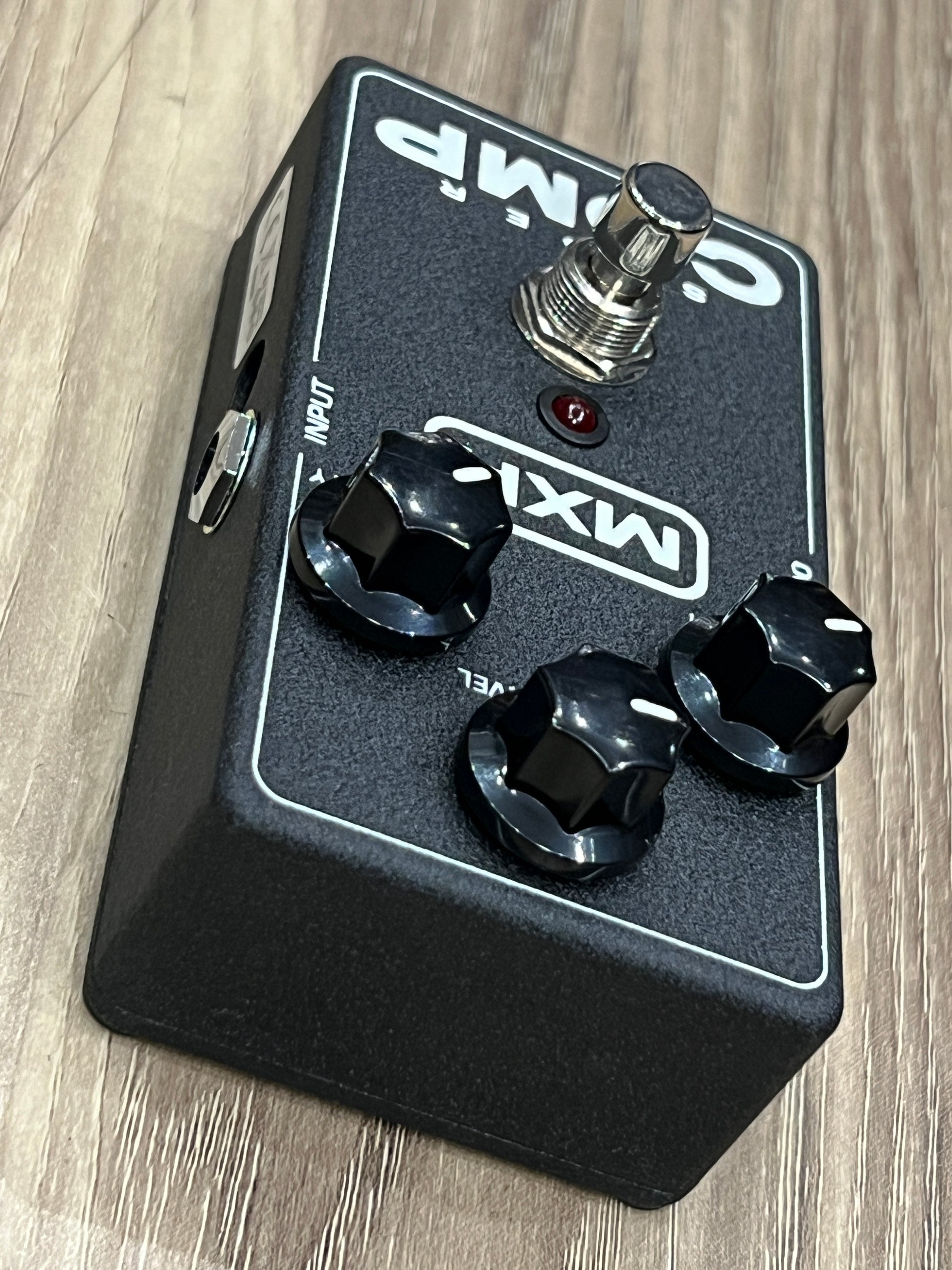mirage compressor pedal MXR Super Comp M-132 Compressor Pedal – nafiriguitar.com