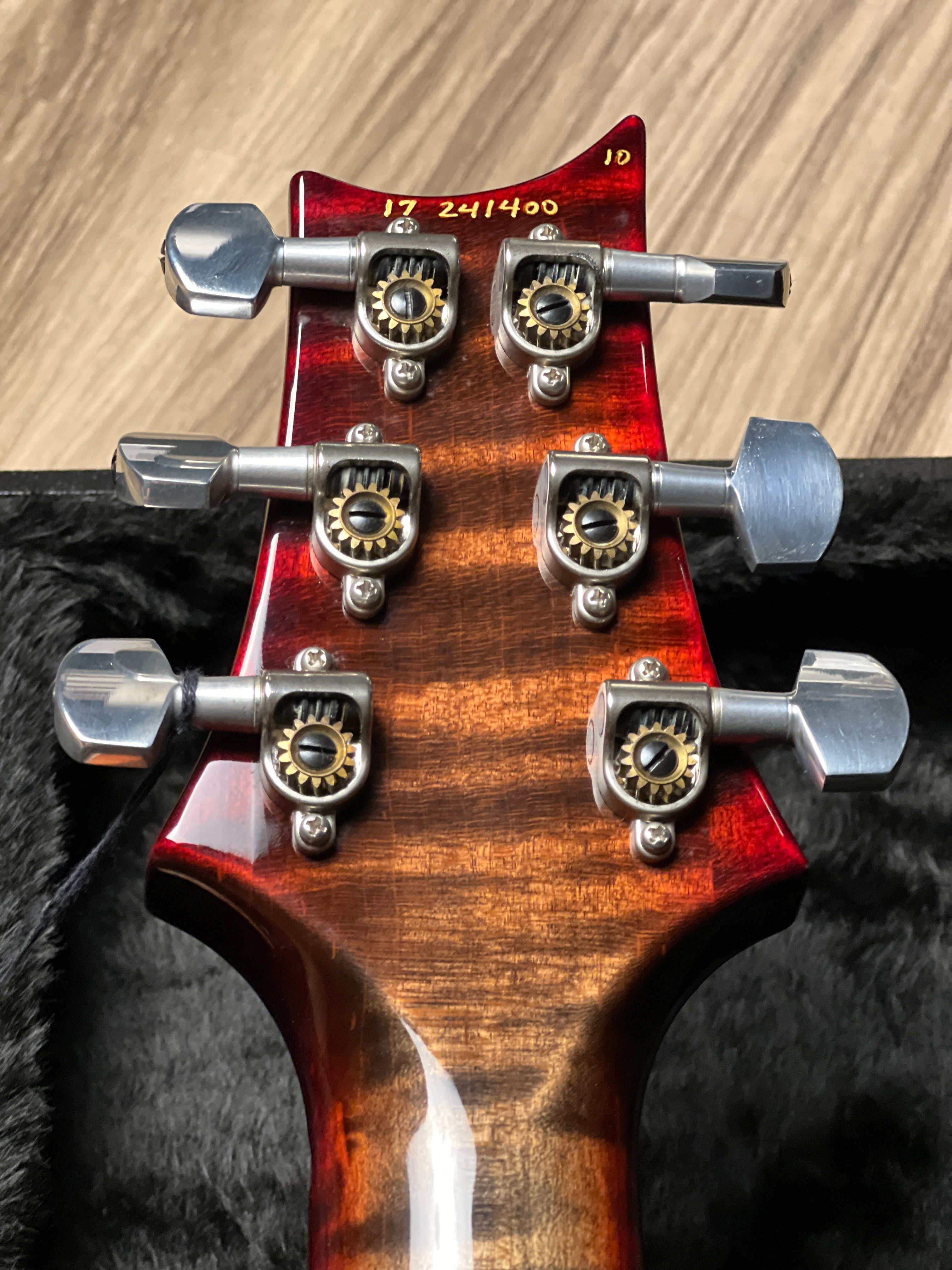 PRS Custom 24 10 Top In Charcoal Cherry With Stained Flame Neck
