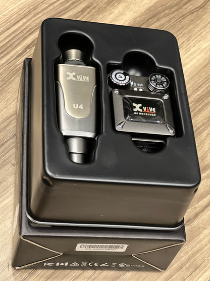 XVIVE U4 In-Ear Monitor Wireless System in Gray