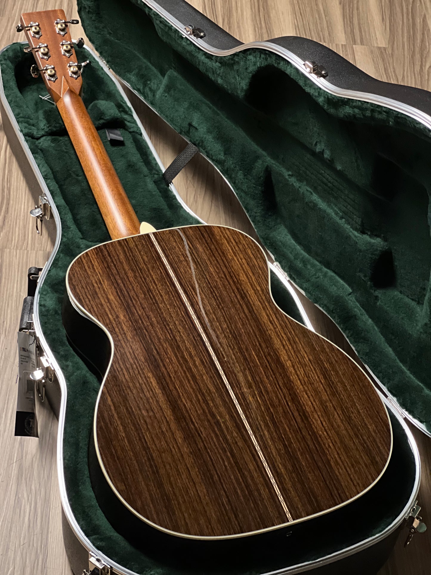 Martin Guitars OM-28 In Natural 2873594