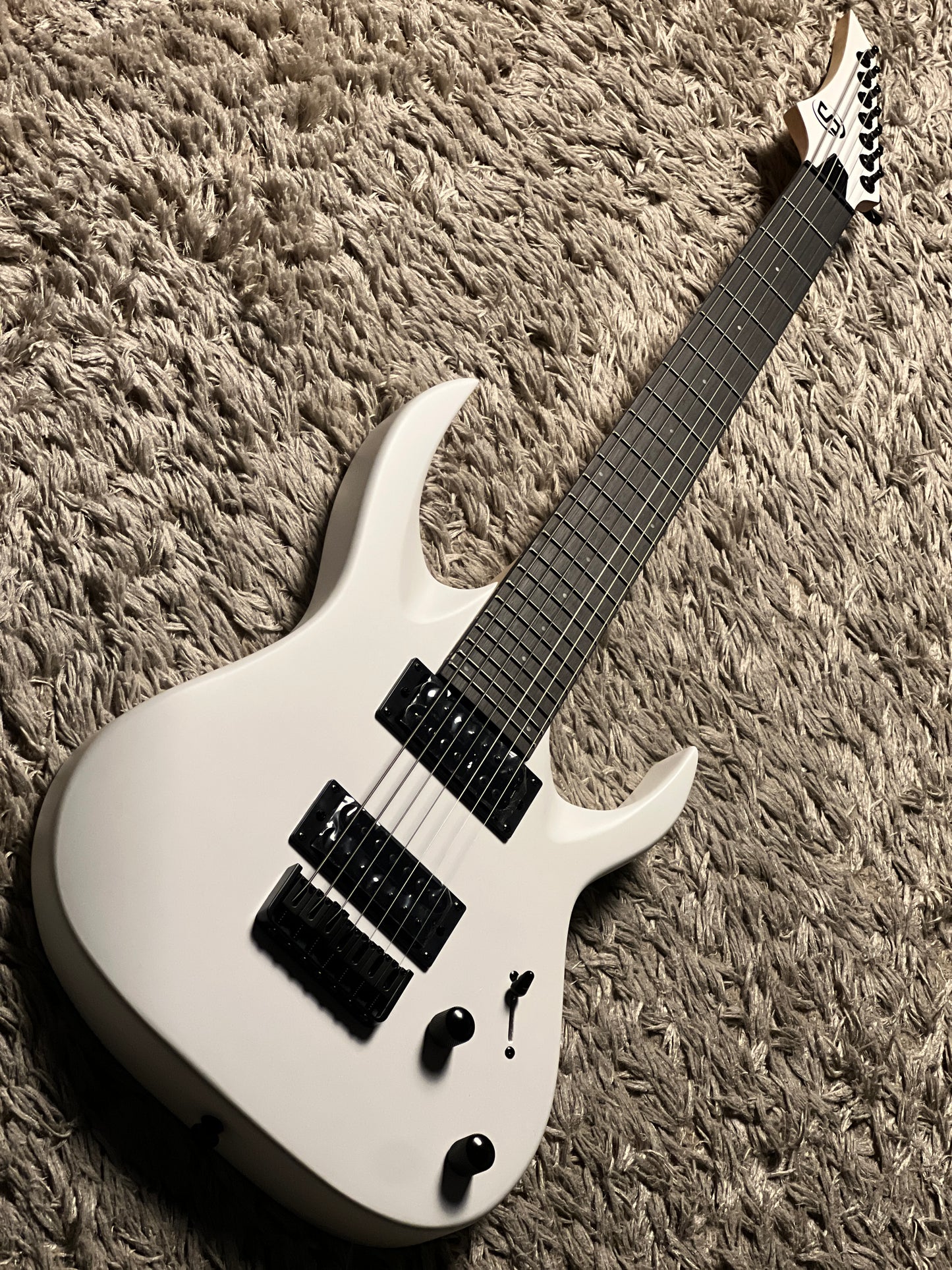 Solar AB4.7W-E 7-String in Matte White