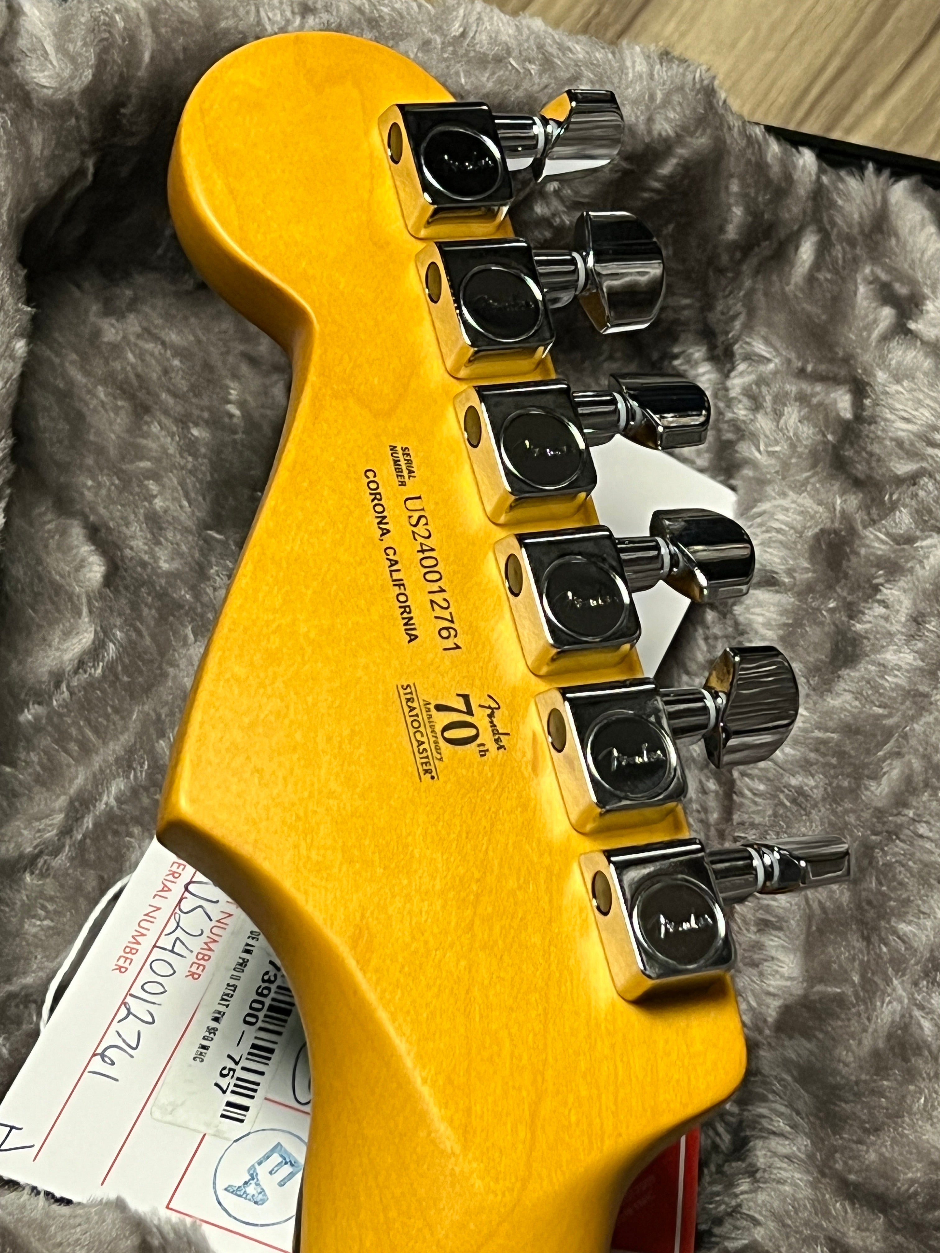 Fender FSR American Professional II Stratocaster in Surf Green w