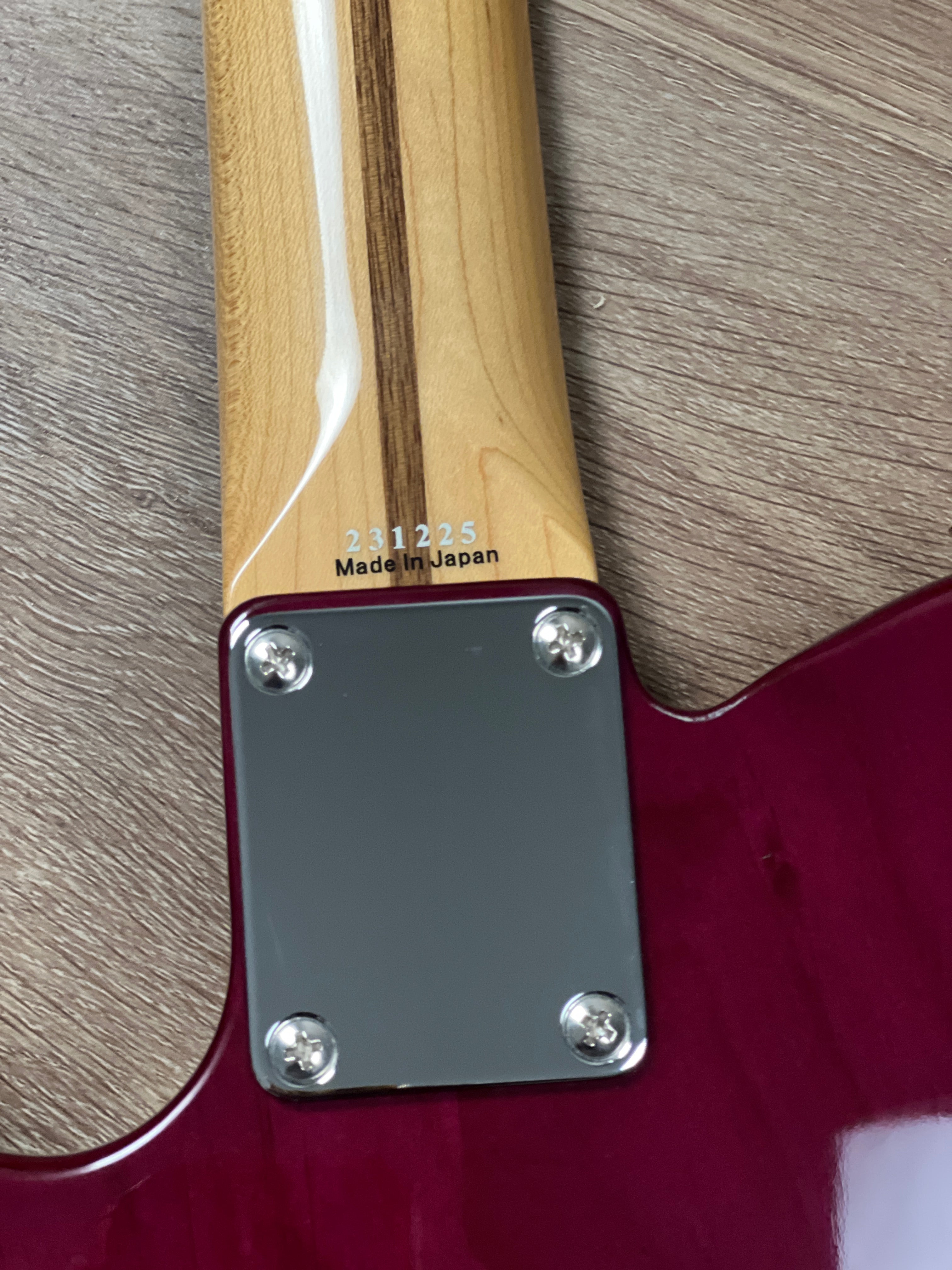 Tokai TTE-101/M SPL Breezysound Japan in See Thru Purple 231225