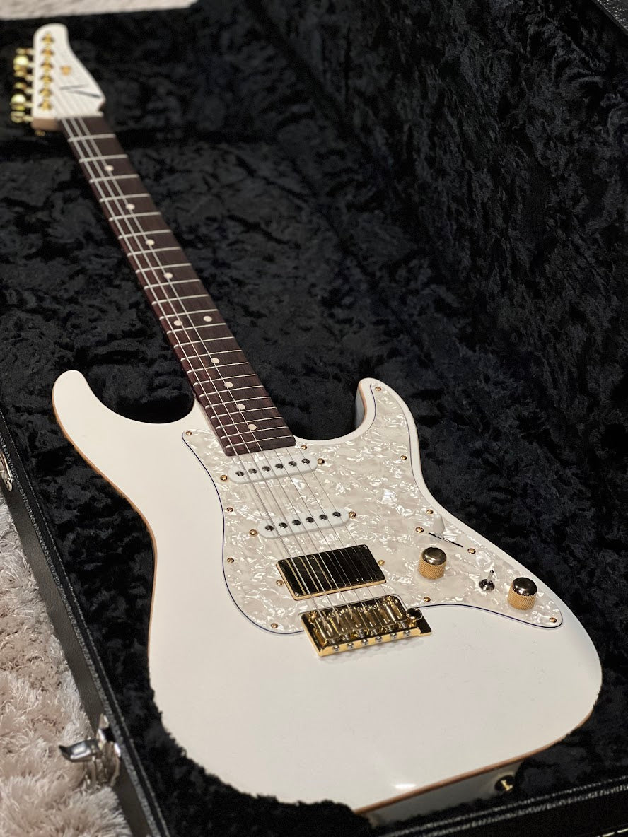 Tom Anderson Drop Top Classic in Arctic White with Binding