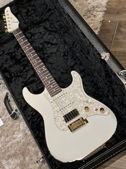 Tom Anderson Drop Top Classic in Arctic White with Binding