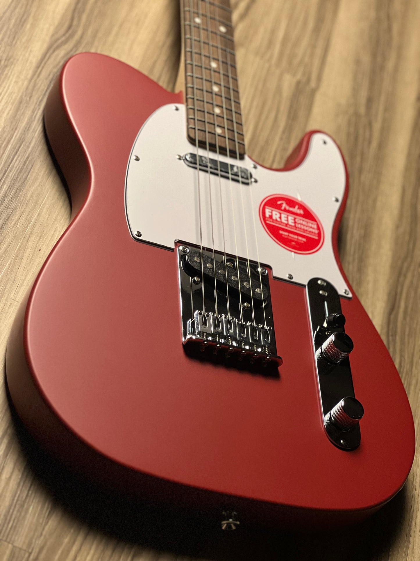 Squier Debut Series Telecaster with Laurel FB in Dakota Red