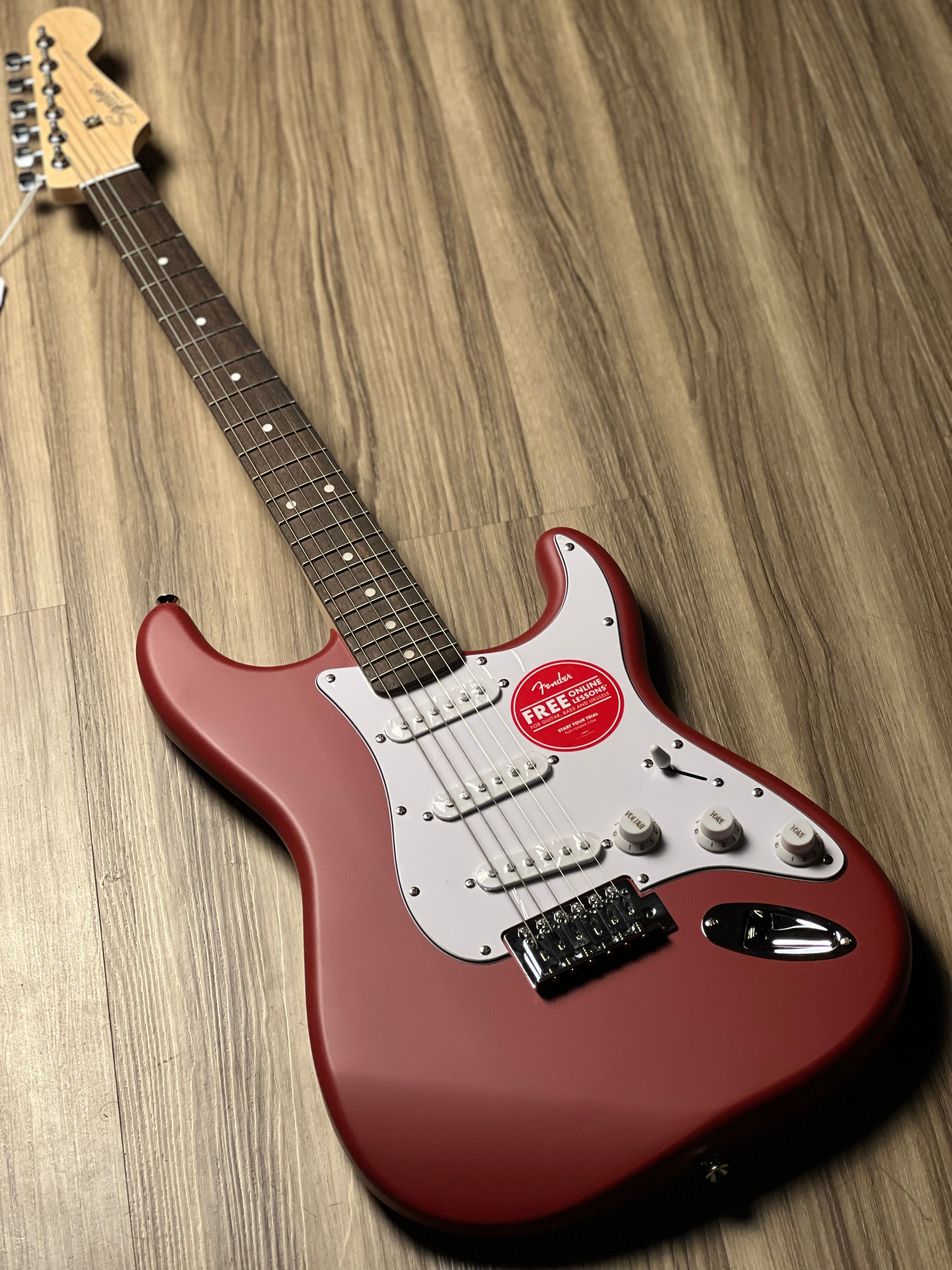 Squier Debut Series Stratocaster Electric Guitar Laurel FB In