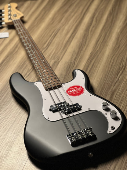 Squier Debut Series Precision Bass with Laurel FB in Black