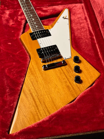 Gibson 70s Explorer in Antique Natural with Case