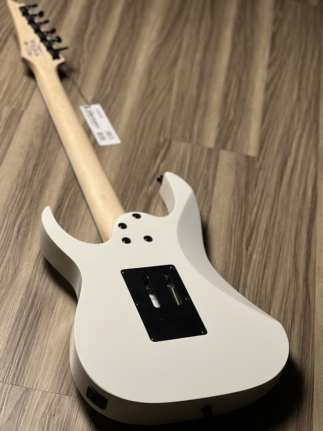 Ibanez RG450DXB-WH Electric Guitar in White – nafiriguitar.com