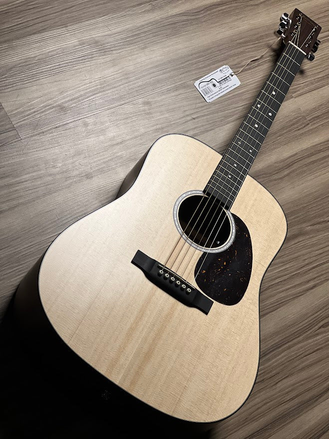 Martin Guitar D10E-02 Sitka