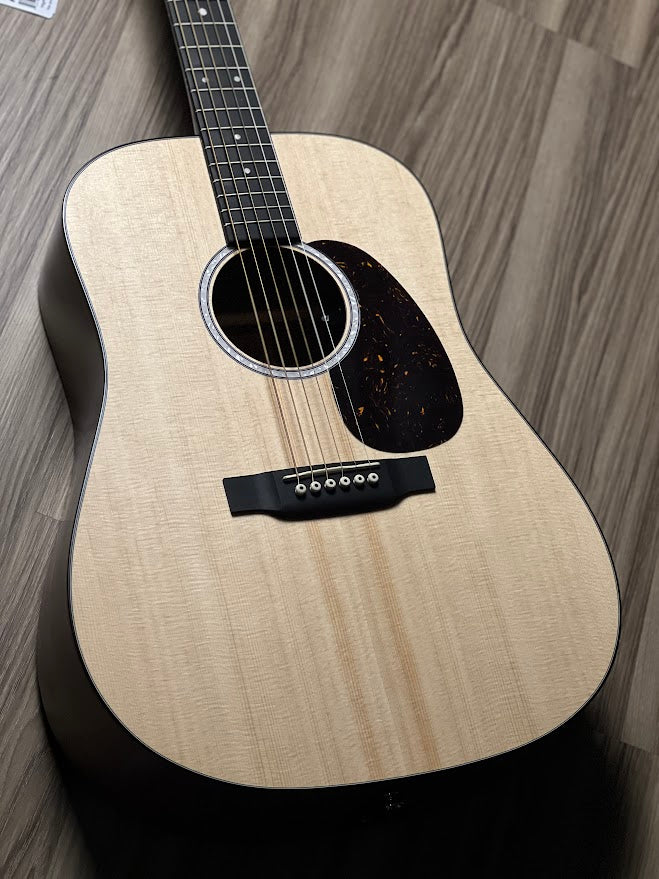 Martin Guitar D10E-02 Sitka