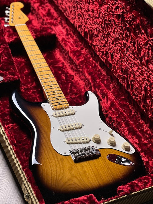 Fender Eric Johnson Signature 1954 Virginia Stratocaster Electric Guitar, 2-Color Sunburst