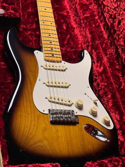 Fender Eric Johnson Signature 1954 Virginia Stratocaster Electric Guitar, 2-Color Sunburst