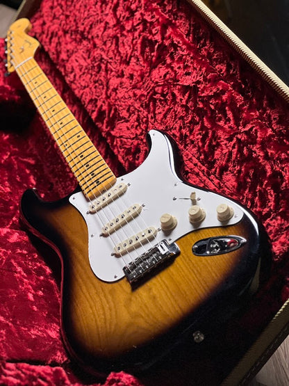 Fender Eric Johnson Signature 1954 Virginia Stratocaster Electric Guitar, 2-Color Sunburst