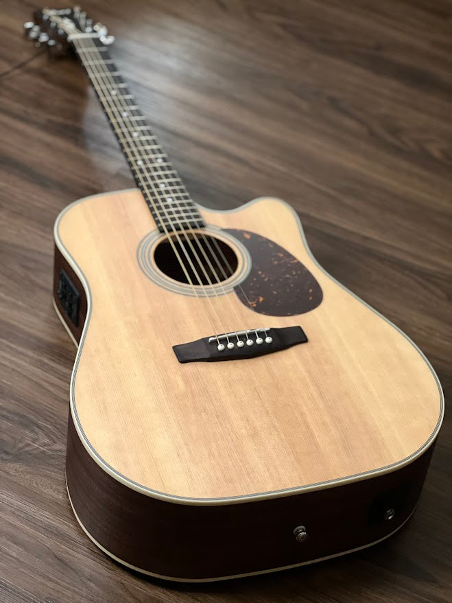 Cort MR600F in Natural Satin