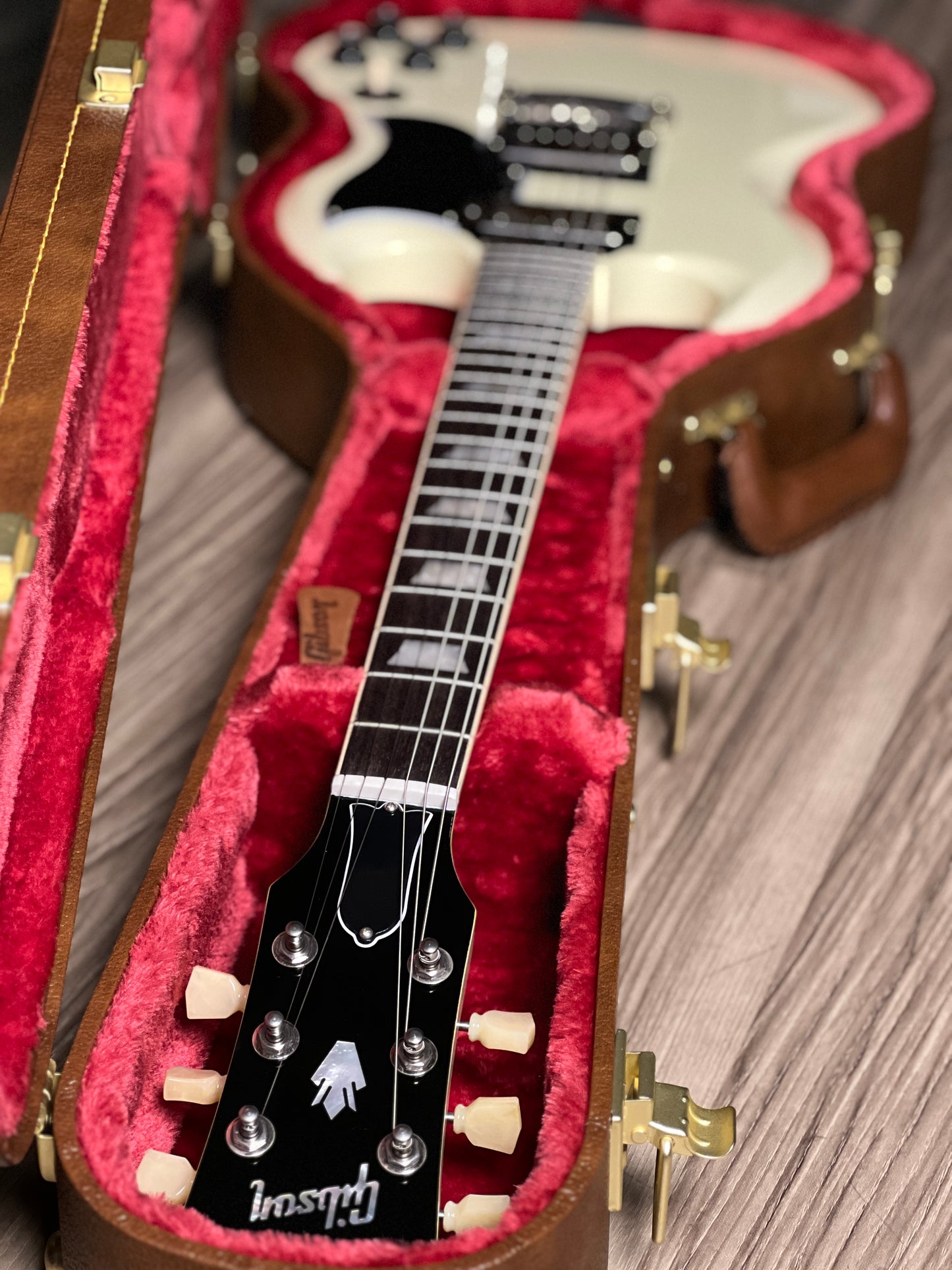 Gibson SG Standard 61 Classic In White w/Case 229880304