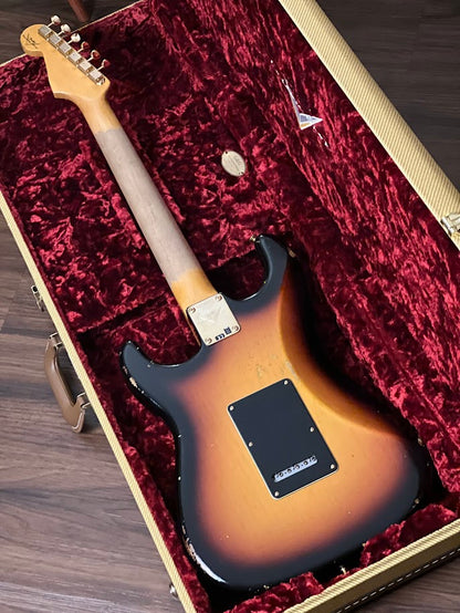 Fender Custom Shop Stevie Ray Vaughan Signature Stratocaster Relic Faded 3-Tone Sunburst CZ544063