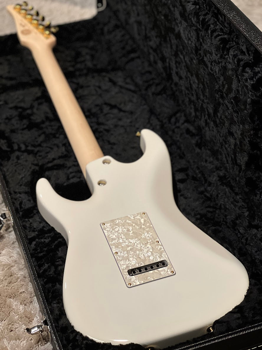 Tom Anderson Drop Top Classic in Arctic White with Binding