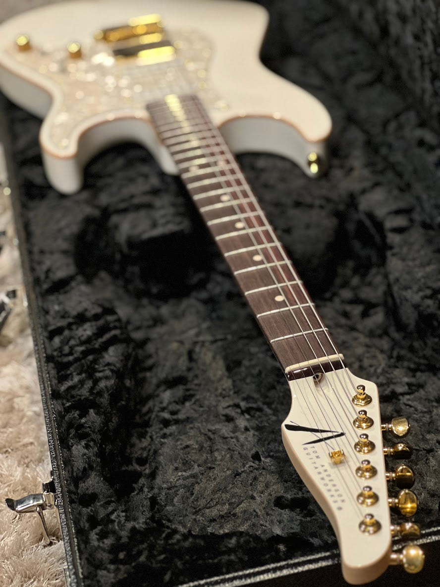 Tom Anderson Drop Top Classic in Arctic White with Binding Tom Anderson Drop Top Classic in Arctic White with Binding