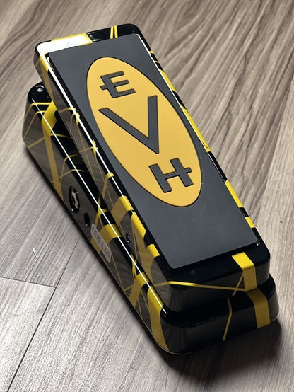 eddie van halen wah pedal MXR Dunlop EVH-95 Eddie Van Halen Signature WAH WAH Cry Baby Wah Pedal – nafiriguitar.com