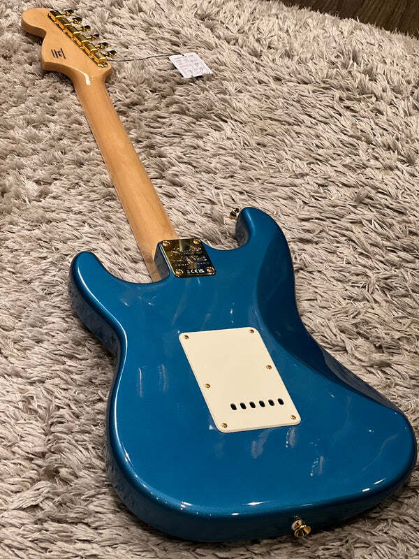 Squier 40th Anniversary Gold Edition Stratocaster in Lake Placid Blue (USED)