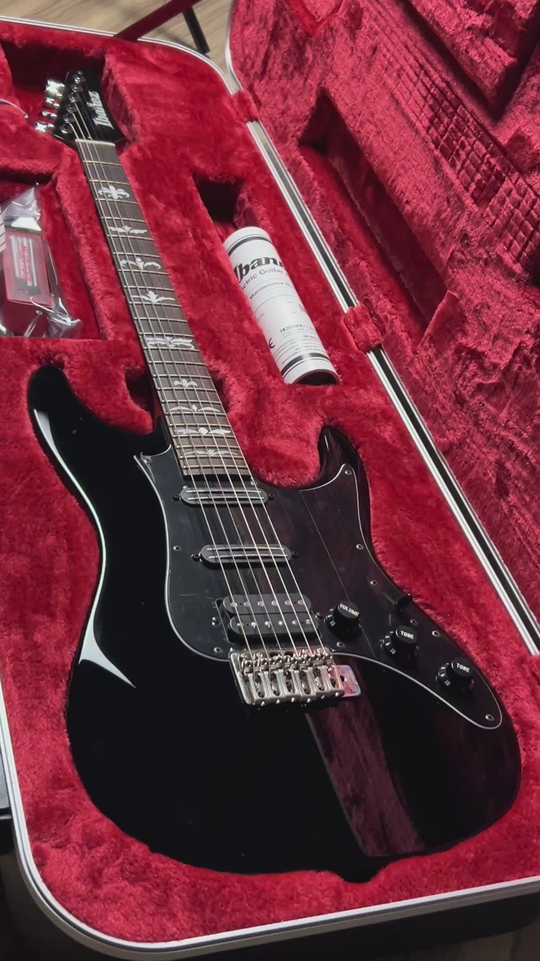 Ibanez ATZ300-BK Andy Timmons Signature in Black F2434845