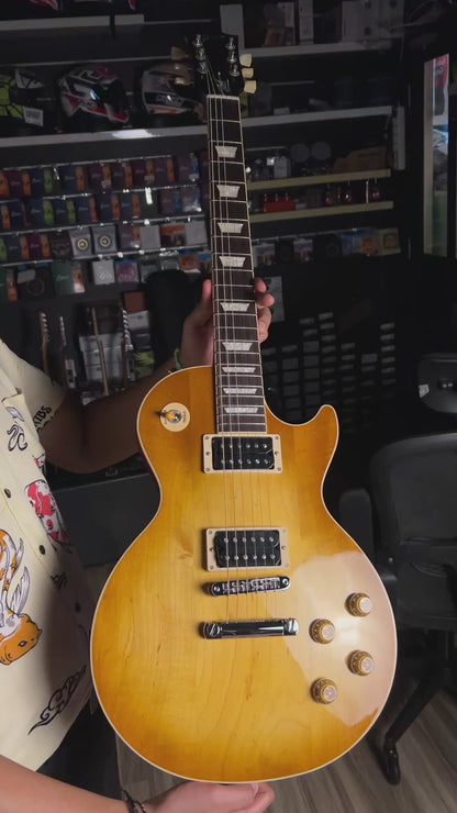 Gibson Slash "Jessica" Les Paul Standard in Honey Burst with Red Back